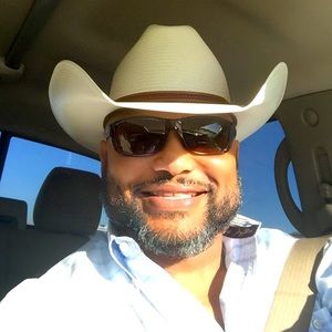 Meet your Posher, Steve